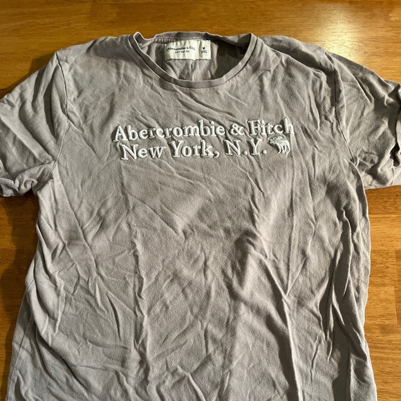Abercrombie & Fitch Soft Tee - Picture 1 of 3